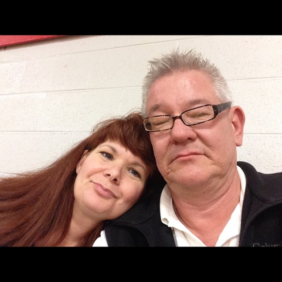 Meet your Posher, I am Joey a Clothing Enthusiast. - Picture 7 of 8